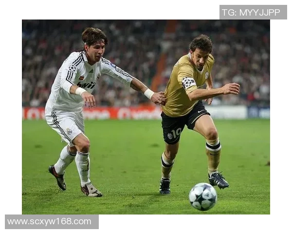 愤怒球迷赛后失控围殴当红球星引发社会对体育精神的深刻反思