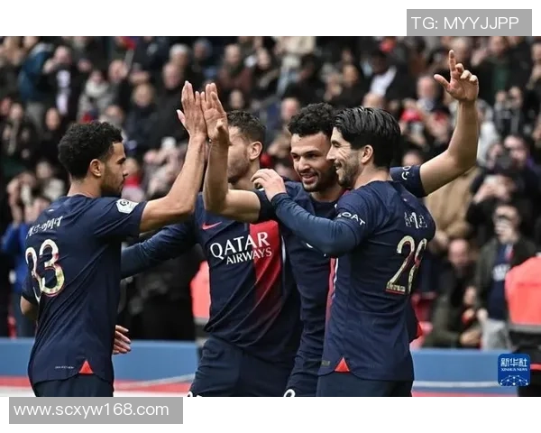 巴黎圣日耳曼足球队的明星球员及其在赛场上的表现解析